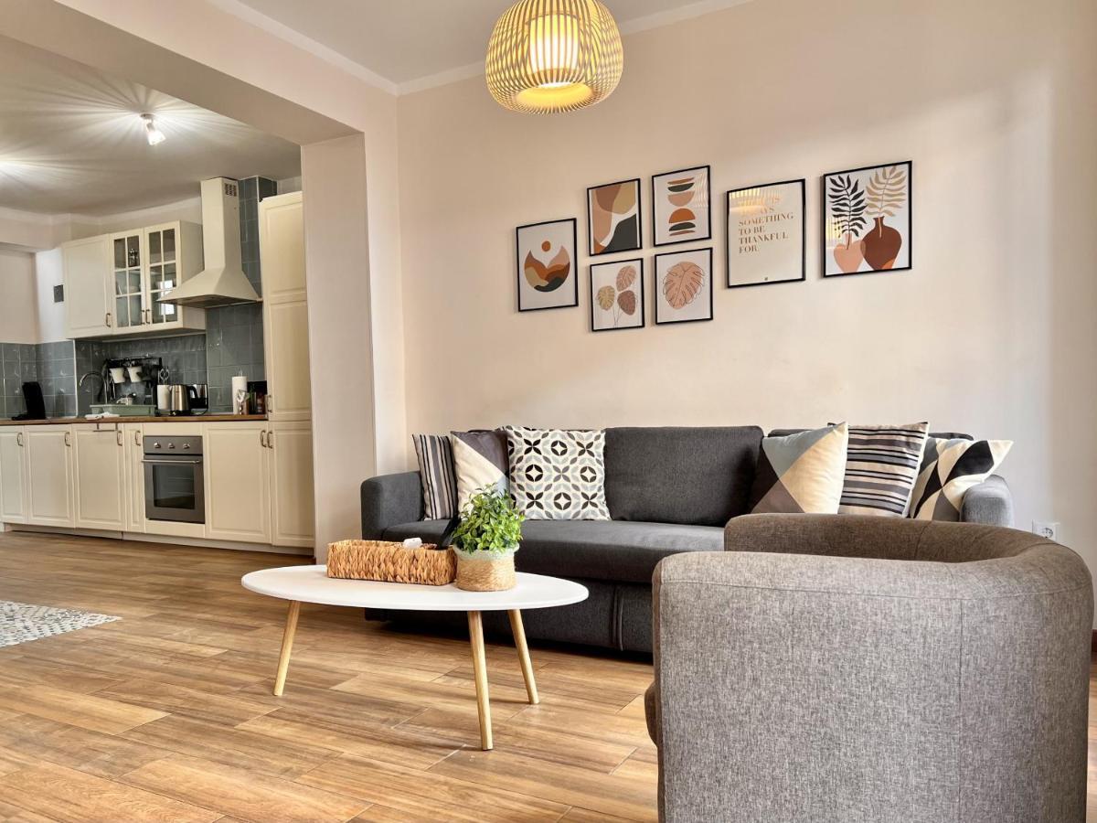 Downtown Apartment By United Renters Alicante Esterno foto